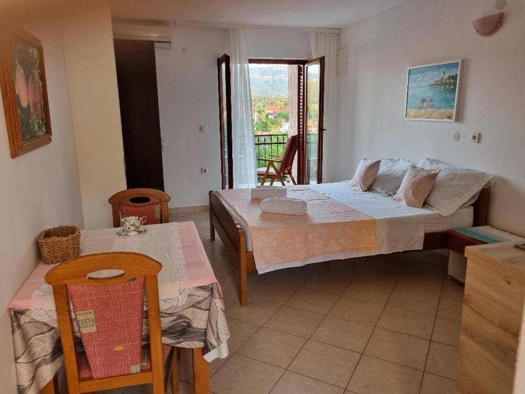 Villa Agava Vrboska Exteriör bild